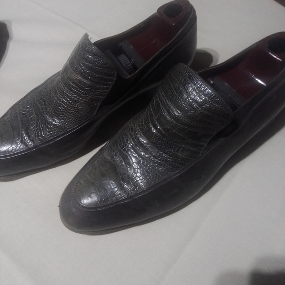 Designer shoes - Picture 3 of 3